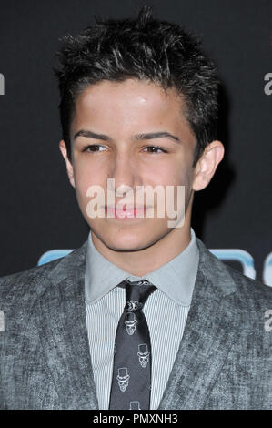 Aramis Knight an der "Ender's Game" Los Angeles Premiere gehalten an der TCL Chinese Theatre in Hollywood, CA. Die Veranstaltung fand am Montag, 28. Oktober 2013. Foto von PRPP PRPP/PictureLux Datei Referenz # 32165 012 PRPP 01 nur für redaktionelle Verwendung - Alle Rechte vorbehalten Stockfoto