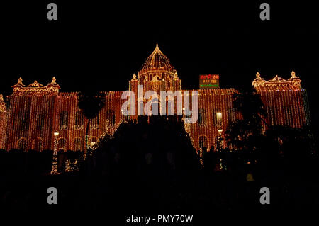 Dhaka, Bangladesch - November 29, 2008: in der Nacht Blick auf Ahsan manzil. Ahsan Manzil war die offizielle Residenz und Sitz des Nawab von Dhaka Stockfoto