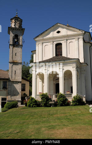 Italien, Lombardei, Lago d'Orta, Kirche der Madonna del Sasso. Stockfoto