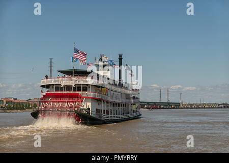 Steamboat Natchez in Mississippi River in New Orleans, Louisiana, USA Stockfoto