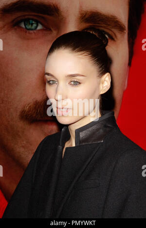 Rooney Mara im Los Angeles Premiere von Warner Bros. Pictures' 'Ihr'. Ankunft an der Directors Guild of America in Los Angeles, CA, 12. Dezember 2013 statt. Foto von Joe Martinez/PictureLux Stockfoto