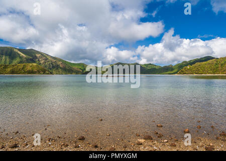 Shoreline Bank von See fogo Sao Miguel Azoren vulkanischen Krater Stockfoto