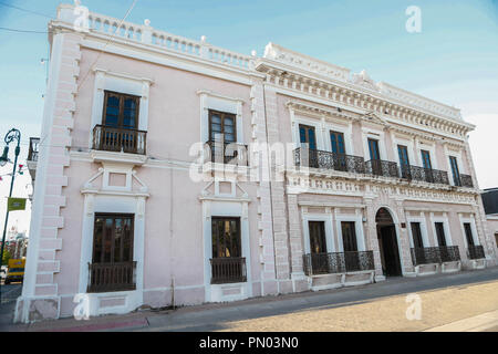 Museo de Culturas Populares e Indígenas de Sonora Hermosillo, Sonora. (Foto: Luis Gutierrez/NortePhoto) pclaves: Fachada, Draußen, Antiguo, arq Stockfoto