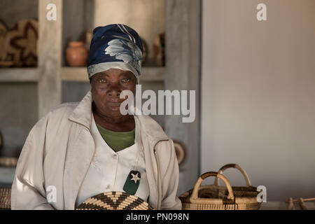 Portrait Korbflechter Handwerk Menschen Shrobe Botswana Stockfoto