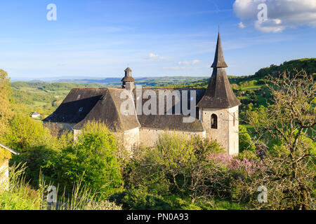 Frankreich, Correze, Turenne, beschriftet Les Plus beaux villages de France (Schönste Dörfer Frankreichs), Notre Dame Saint Pantaléon Kirche oder Co Stockfoto