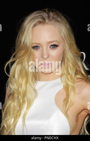 Portia Doubleday bei der Weltpremiere von MGM und Screen Gems' "Carrie". Ankünfte am Arclight Kinos in Hollywood, CA, 7. Oktober 2013 statt. Foto von Joe Martinez/PictureLux Stockfoto