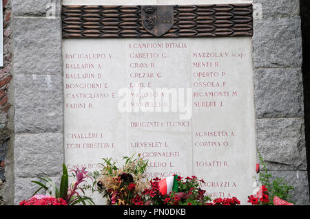 Italien, Piemont, Turin, Heiligtum der Grande Torino Football Team, Basilica di Superga. Stockfoto