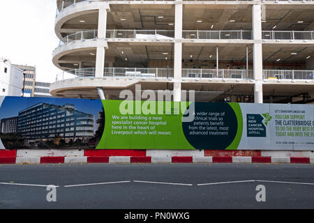 Die neuen Clatterbridge Cancer Center Liverpool wird neben der neuen Royal Liverpool University Hospital errichtet. Stockfoto