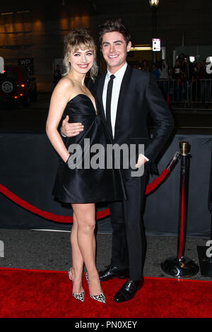 Imogen Poots und Zac Efron kommt bei der Premiere von Focus Features'', die unbeholfenen Moment" im Regal Cinemas L.A. Live am 27. Januar 2014 in Los Angeles, Kalifornien. Foto von Eden Ari/PRPP/PictureLux Datei Referenz # 32228 046 PRPPEA nur für redaktionelle Verwendung - Alle Rechte vorbehalten Stockfoto