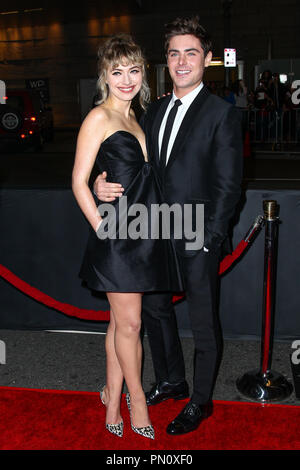 Imogen Poots und Zac Efron kommt bei der Premiere von Focus Features'', die unbeholfenen Moment" im Regal Cinemas L.A. Live am 27. Januar 2014 in Los Angeles, Kalifornien. Foto von Eden Ari/PRPP/PictureLux Datei Referenz # 32228 047 PRPPEA nur für redaktionelle Verwendung - Alle Rechte vorbehalten Stockfoto
