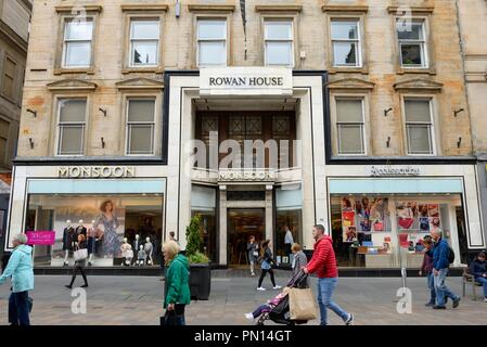 Monsun Bekleidungsgeschäft an Rowan Haus in der Fußgängerzone von Glasgow's tyle Mile' Revier, Buchanan Street, Glasgow, Schottland, Großbritannien Stockfoto