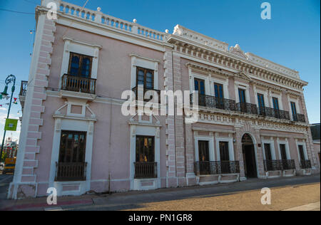 Museo de Culturas Populares e Indígenas de Sonora Hermosillo, Sonora. (Foto: Luis Gutierrez/NortePhoto) pclaves: Fachada, Draußen, Antiguo, arq Stockfoto