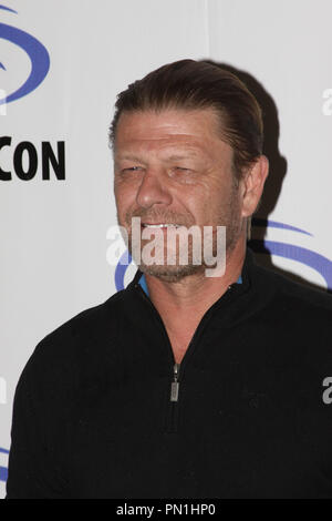 Sean Bean im 'Legenden' drücken Sie Line gehalten an Wunder Con 2014 Tag Zwei im Anaheim Convention Center in Anaheim, CA, 19. April 2014. Foto: Richard Chavez/PictureLux Stockfoto