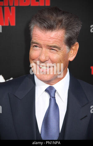 Pierce Brosnan 08/13/2014 der World Premiere von "The November Man" gehalten an der TCL Chinese Theatre in Hollywood, CA Foto von Izumi Hasegawa/HNW/PictureLux Stockfoto
