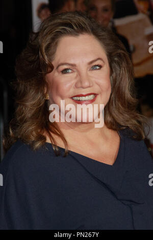 Kathleen Turner an der Universal Pictures' Premiere von 'Dumme und Dümmer' im Regency Dorf Theater in Westwood, CA, 3. November 2014 statt. Foto von Joe Martinez/PictureLux Stockfoto