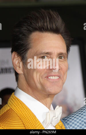 Jim Carrey, Jeff Daniels 11/03/2014 'Dumme und Dümmer zu 'Premiere im Regency Dorf Theater in Westwood, CA Foto von kazuki Hirata/HNW/PictureLux Stockfoto