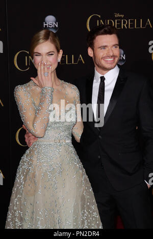 Lily und James Richard Madden bei der Weltpremiere von Disney's 'Cinderella' an der TCL Chinese Theatre in Hollywood, CA, 1. März 2015 statt. Foto von Joe Martinez/PictureLux Stockfoto