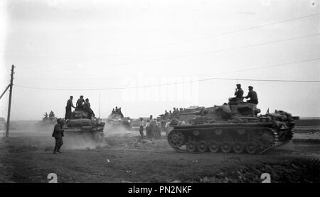 Wehrmacht Heer Panzerkampfwagen PzKpfw Panzer III Ausf. F-TANK III der deutschen Armee im 2 dt Weltkrieg Stockfoto