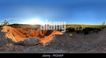 360 Grad Panorama Ansicht von Schönen Sonnenaufgang im Bryce Canyon