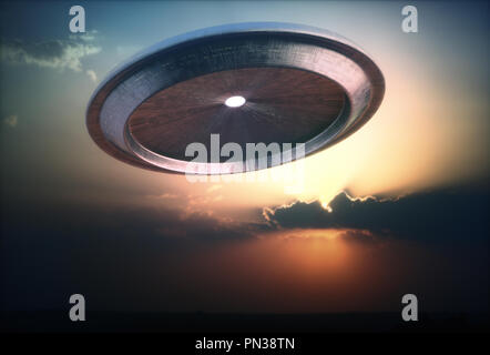 Fremdes Schiff UFO Ankunft auf dem Planeten Erde mit dem Sonnenuntergang im Hintergrund. Stockfoto