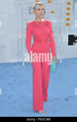 Scarlett Johansson an die 2015 MTV Movie Awards im Nokia Theater LA Live in Los Angeles, CA am Sonntag, dem 12. April 2015. Foto von PRPP PRPP/PictureLux Datei Referenz Nr.32610 044 PRPP 01 nur für redaktionelle Verwendung - Alle Rechte vorbehalten Stockfoto