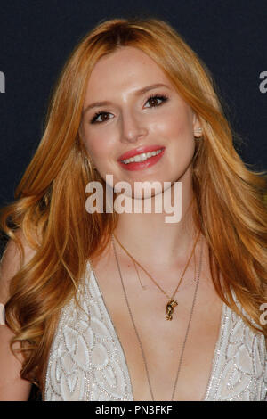 Bella Thorne bei der Weltpremiere von Universal Pictures'' Pitch Perfekt 2' im Nokia Theatre L.A. statt Leben in Los Angeles, CA, 8. Mai 2015. Foto von Joe Martinez/PictureLux Stockfoto