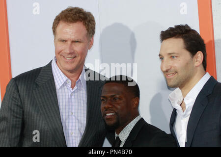 Will Ferrell, Kevin Hart und Direktor Etan Cohen bei der Premiere von Warner Bros. Pictures' 'harten' an der TCL Chinese Theatre in Hollywood, CA, 25. März 2015 statt. Foto von Joe Martinez/PictureLux Stockfoto