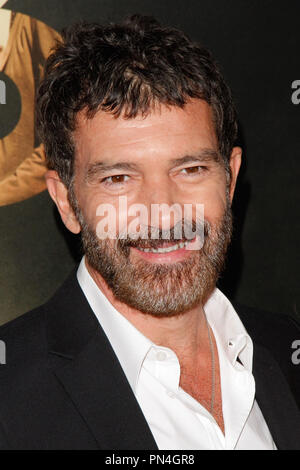 Antonio Banderas bei Warner Bros.'' Die 33'' Galavorstellung am AFI Fest 2015 in TCL Chinese Theatre in Hollywood, CA, November 9, 2015 statt. Foto von Joe Martinez/PictureLux Stockfoto