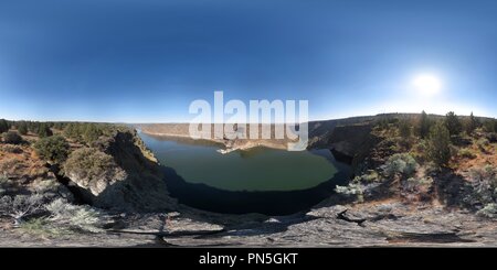 360 Grad Panorama Ansicht von Die Cove Palisades - Runde Butte Blicken auf Park