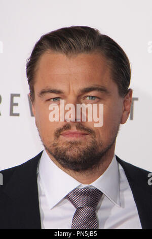 Leonardo DiCaprio 12/16/2015 "Der Wiedergänger" Premiere auf der TCL Chinese Theatre in Hollywood, CA Foto von kazuki Hirata/HNW/PictureLux gehalten Stockfoto