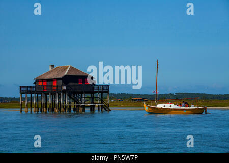 Andernos-les-Bains (Frankreich): Website der Pfahlbauten, "Ile aux Oiseaux" (Bird's Island), in der Bucht von Arcachon (nicht verfügbar für postc Stockfoto