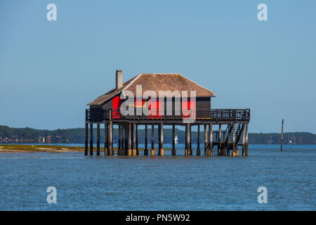 Andernos-les-Bains (Frankreich): Website der Pfahlbauten, "Ile aux Oiseaux" (Bird's Island), in der Bucht von Arcachon (nicht verfügbar für postc Stockfoto