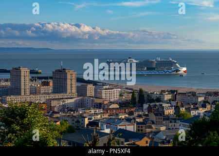 Le Havre (Normandie, Frankreich): Blick auf das Stadtzentrum und St. Joseph Kirche, Gebäude registriert als National Historic Landmark (Französisch Stockfoto