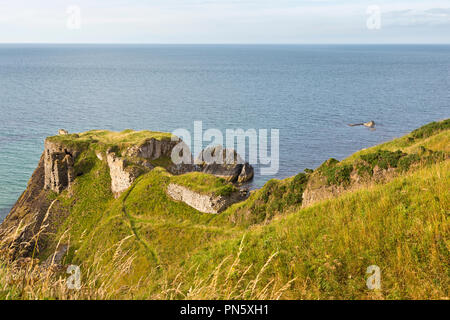 Blick auf findlater Castle mit Blick auf den Moray Firth in Schottland Stockfoto