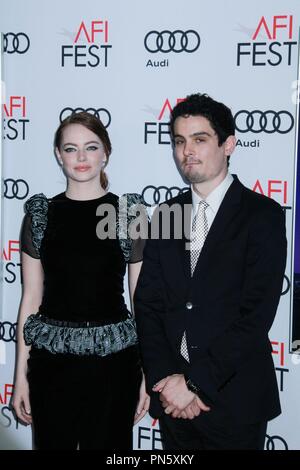 Emma Stone, Damien Chazelle 11/15/2016 AFI Fest 2016 "La La Land" Galavorstellung in Hollywood, CA Foto von Julian Blythe/HNW/PictureLux Stockfoto