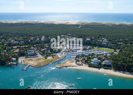 Lege-Cap-Ferret (Frankreich): Luftaufnahme des Cap Ferret Halbinsel. Der Hafen von La Vigne von den inneren Teil der Bucht von Arcachon (gesehen Stockfoto