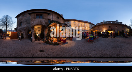 360 Grad Panorama Ansicht von Nacht über Burg Gruttenstein