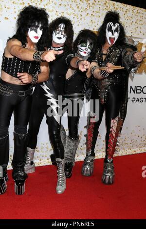 Los Angeles, CA, USA. 19 Sep, 2018. Paul Stanley, Tommy Thayer und Eric Singer, Gene Simmons, KISS in der ankunftshalle Für AMERICA'S GOT TALENT (AGT) Saison 13 Finale Live Show Roter Teppich, Dolby Theatre, Los Angeles, CA 19. September 2018. Credit: Priscilla Grant/Everett Collection/Alamy leben Nachrichten Stockfoto