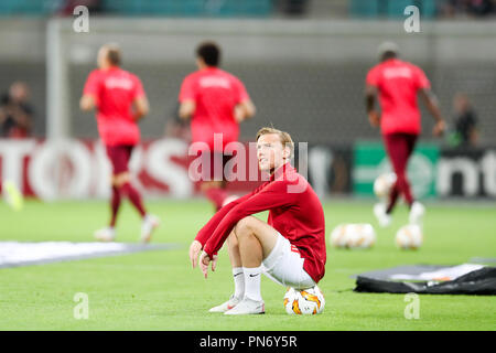 Leipzig, Sachsen. 20 Sep, 2018. Fußball: Europa League, Gruppenphase, Spieltag 1: RB Leipzig - RB Salzburg. Leipzig player Emil Forsberg sitzt auf einer Kugel vor dem Spiel. Kredite: Jan Woitas/dpa-Zentralbild/dpa/Alamy leben Nachrichten Stockfoto