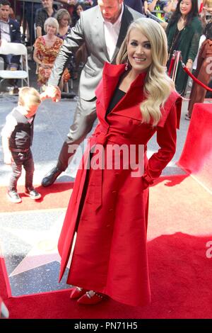 Hollywood, Kalifornien, USA. 19 Sep, 2018. Hollywood Handelskammer ehrt Carrie Underwood mit Stern auf dem Hollywood Walk of Fame .1750 N. Vine Street vor dem historischen Capitol Records Building, Hollywood, Kalifornien, USA 09/19/2018. CARRIE UNDERWOOD. © Clinton H. Wallace/Photomundo International / Fotos inkl Credit: Clinton Wallace/Kugel Fotos/ZUMA Draht/Alamy leben Nachrichten Stockfoto