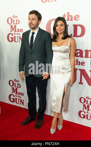 New York, NY - 20. September 2018: Casey Affleck und Floriana Lima besuchen Premiere des Films, Der alte Mann und das Gewehr in Paris Theater Credit: Lev radin/Alamy leben Nachrichten Stockfoto