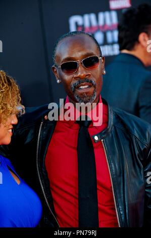 Don Cheadle 04/12/2016 Weltpremiere des Marvel' Captain America: Bürgerkrieg" bei Dolby Theater in Hollywood, CA Foto von Albert L. Ortega/HNW/PictureLux Stockfoto