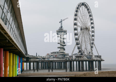 Scheveningen, Den Haag, Niederlande, 04.April 2018 - Winter Scheveninger Pier Stockfoto