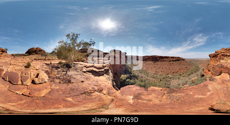 360 Grad Panorama Ansicht von Australien, NT, Watarrka National Park Kings Canyon Rim Walk, Klippe