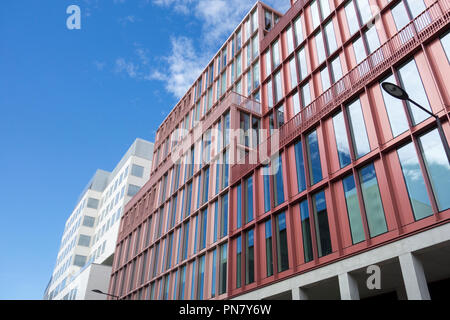 Duggan Morris Architekten R7 Bürogebäude in der tausendjährigen Pink auf handyside Street, King's Cross, London, N1, UK Stockfoto