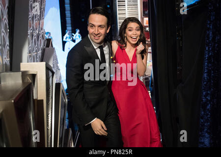 Lin-Manuel Miranda und Auli'l Cravalho backstage während der 89 Oscars® auf der Dolby® Theater in Hollywood, CA am Sonntag, 26. Februar 2017. Datei Referenz Nr.33304 594 THA nur für redaktionelle Verwendung - Alle Rechte vorbehalten Stockfoto