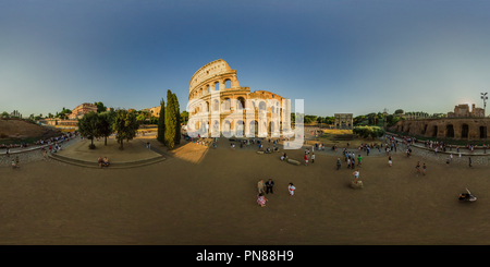 360 Grad Panorama Ansicht von Flavischen Amphitheater Kolosseum Rom Italien Iii