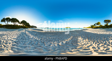 360 Grad Panorama Ansicht von Mahurangi Insel von Hahei Beach bei Sonnenuntergang - Coromandel Halbinsel - Waikato, Neuseeland