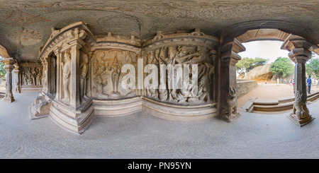 360 Grad Panorama Ansicht von Trivikrama varaha Höhlentempel, Panel View, Mamallapuram, Indien