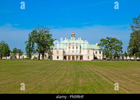 ORANIENBAUM, St.-Petersburg, Russland - Juli 23, 2015: Das Grand Menschikow-palast. Oranienbaum Schloss und Park Ensemble ist die staatliche Museum-Preserve Stockfoto